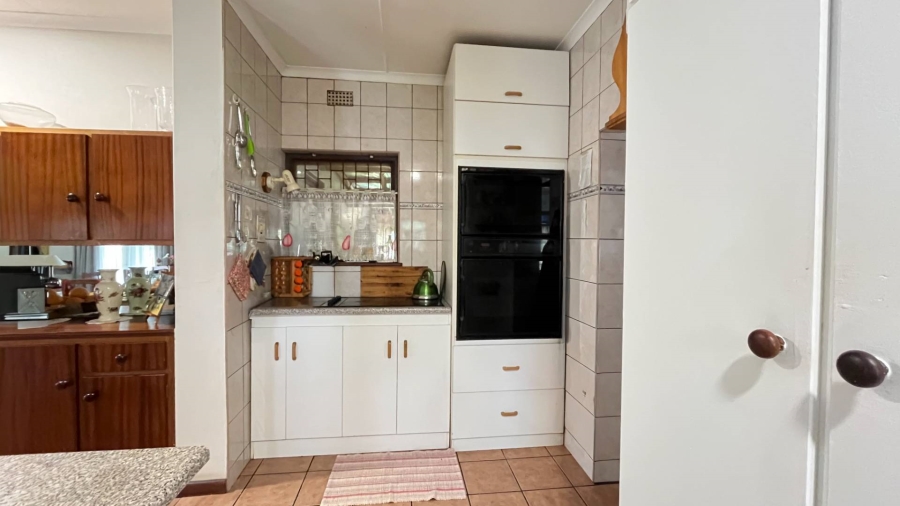 4 Bedroom Property for Sale in Heidelberg Western Cape